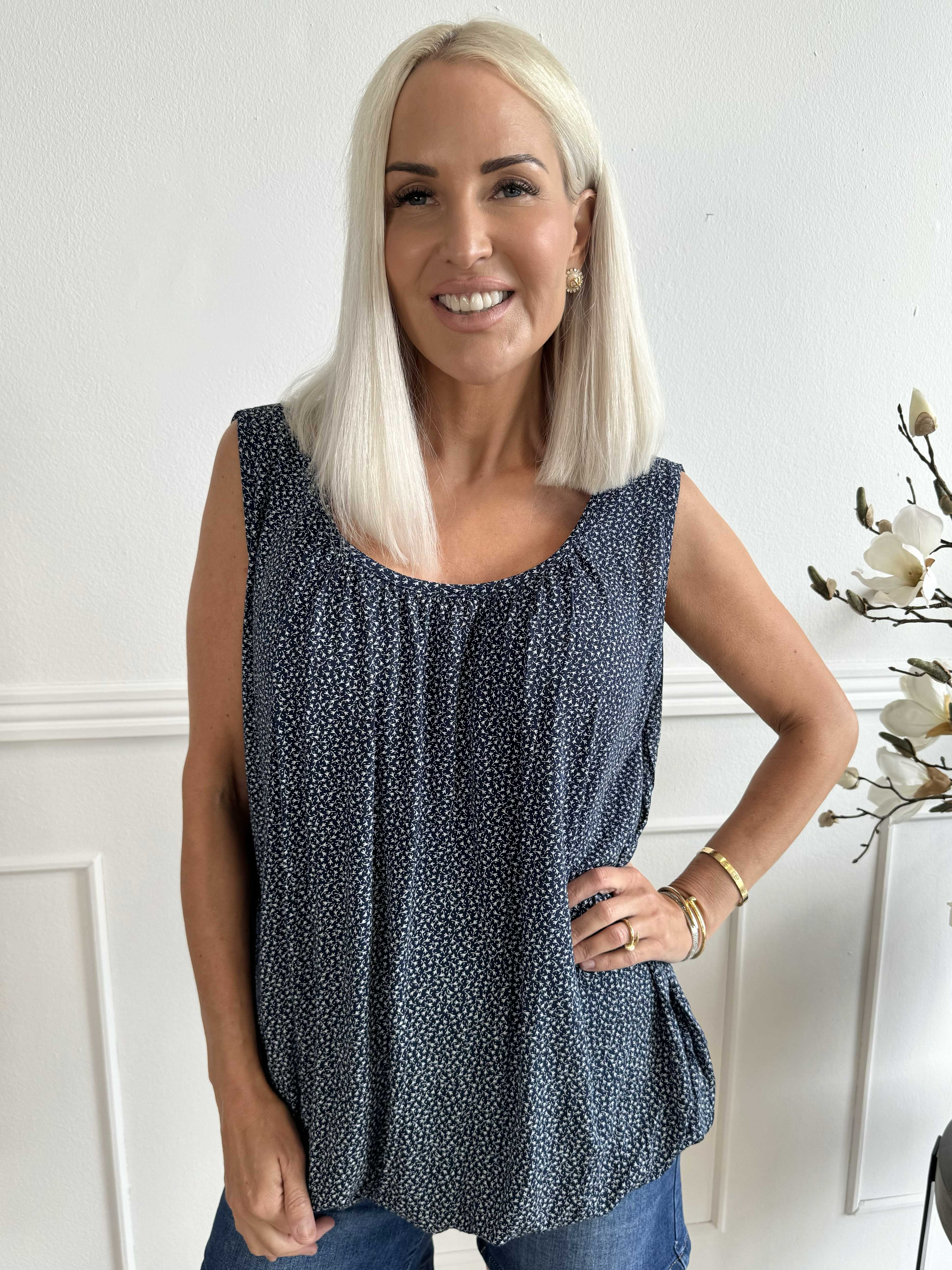Miracle Flower Top - Top i viskose med elastik forneden